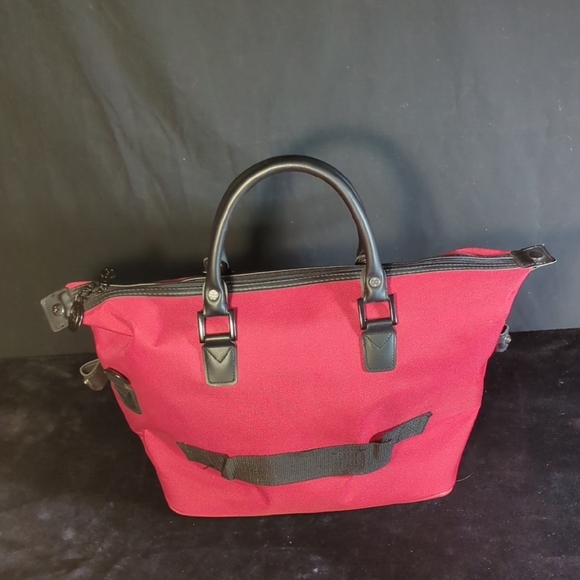 Elegant Red Tote Bag - Picture 3 of 9